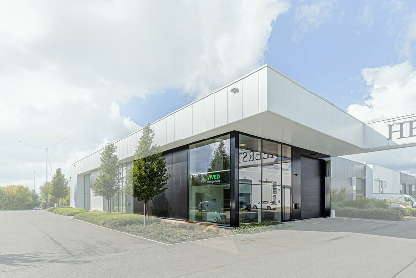 Kantoren & magazijn te koop in Tongeren-Borgloon