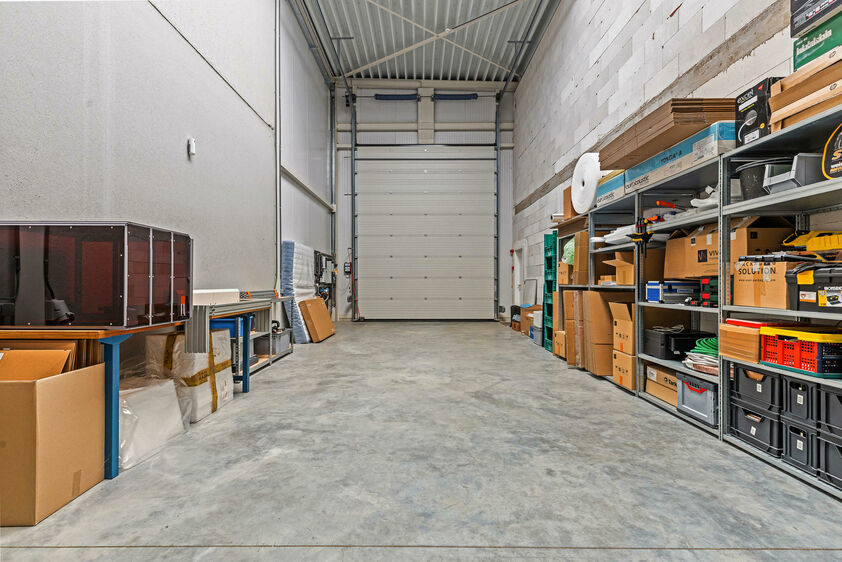 Kantoren & magazijn te koop in Tongeren-Borgloon