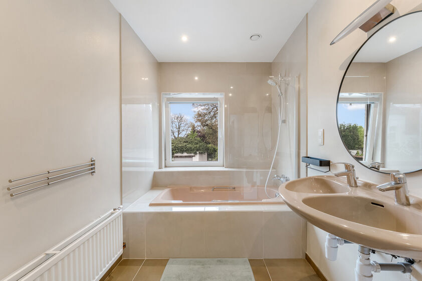 Maison unifamiliale à vendre à Vroenhoven