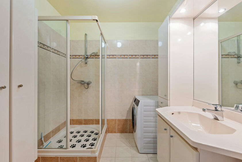 Rez commercial &agrave; vendre &agrave; Bilzen-Hoeselt